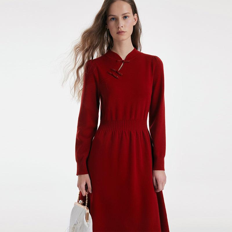 Cheongsam-Kleid aus Tencel-Wolle mit geraffter Taille und Knopfkragen 
