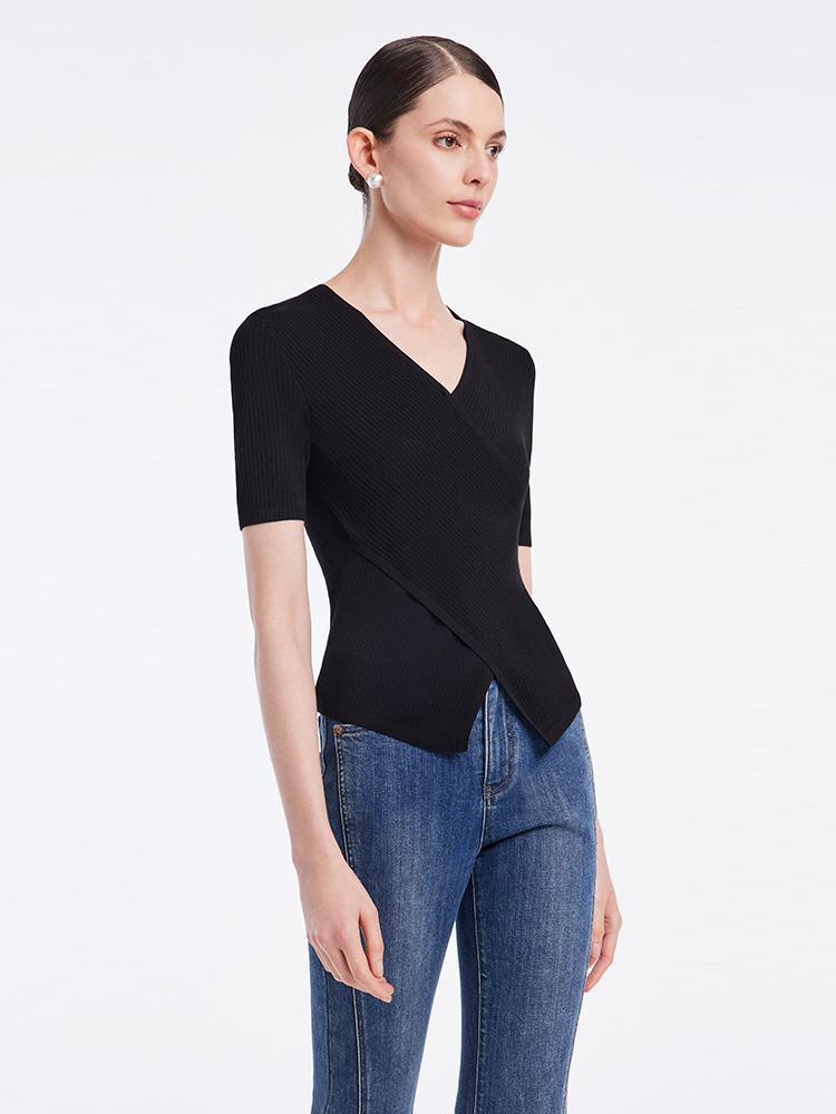 Black V-neck Slim Knitted Top GOELIA