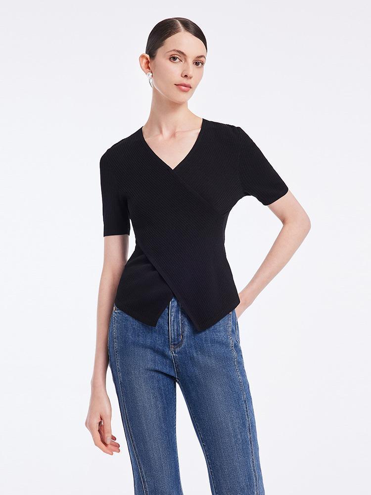 Black V-neck Slim Knitted Top GOELIA