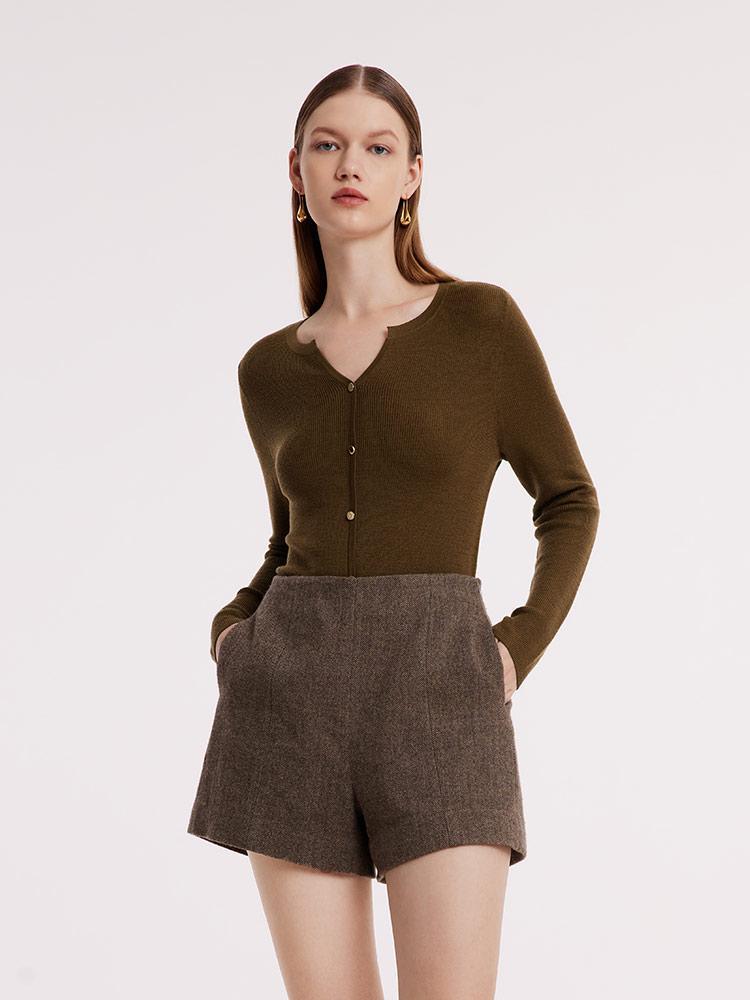 Machine Washable Wool V-Neck Sweater GOELIA