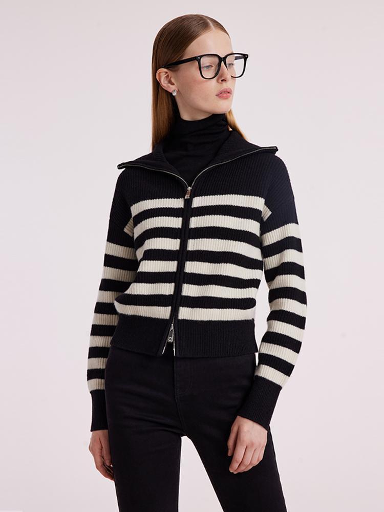Gestreifte Strickjacke aus Wolle 
