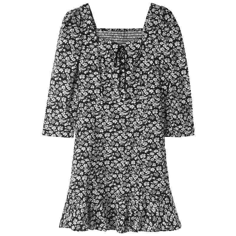 Black Floral Long-sleeve Heart-neck  Dress GOELIA