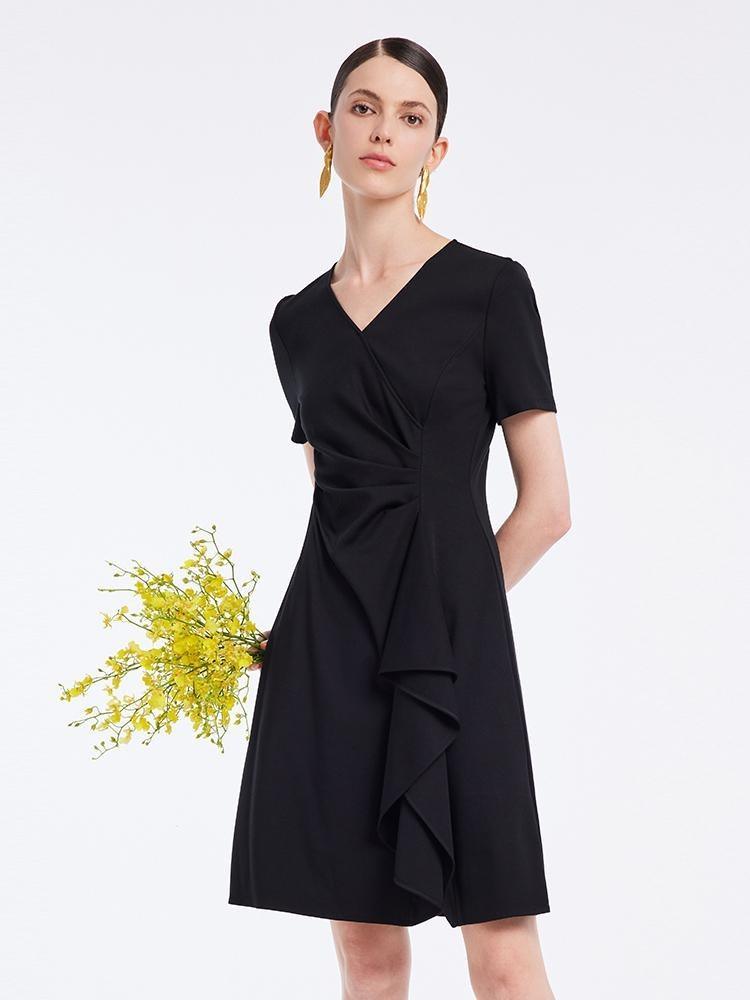 V-neck Pleated Knit Dress