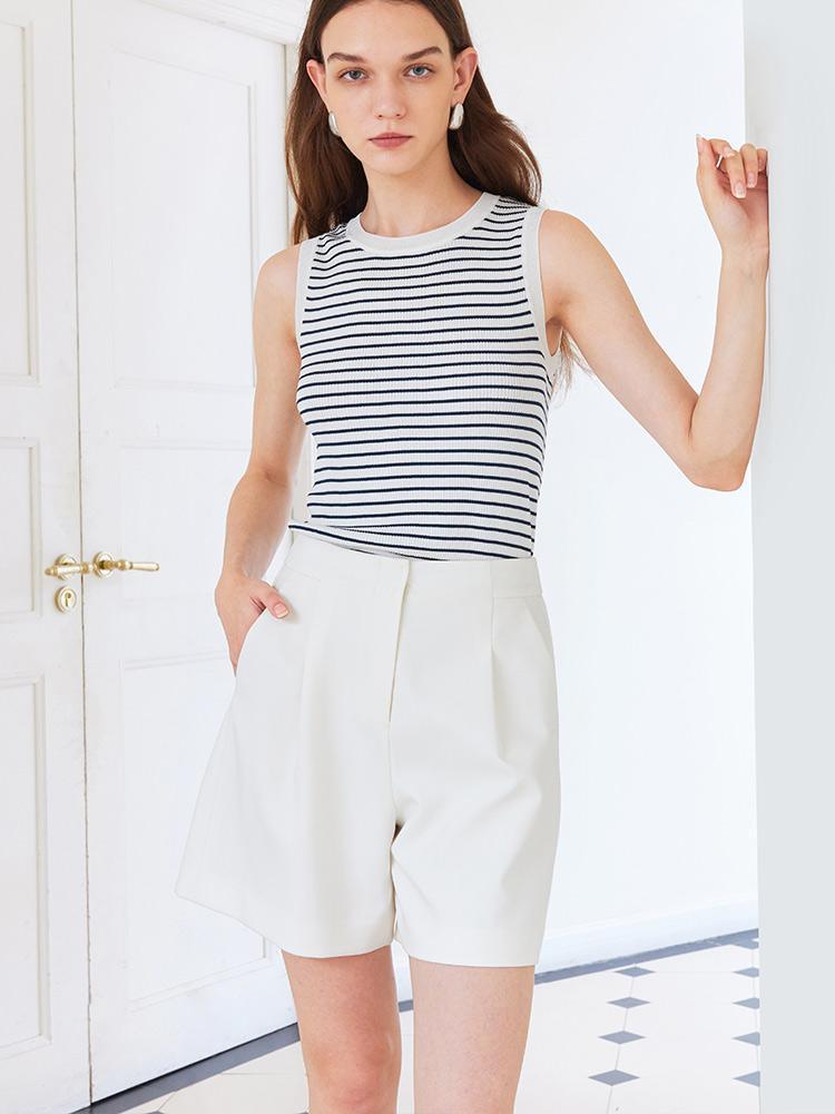 White A-Line Basic Shorts GOELIA