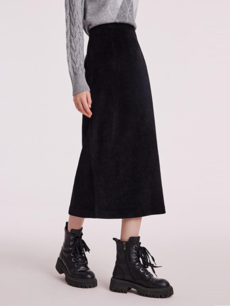 Black Straight Knitted Slit Skirt GOELIA