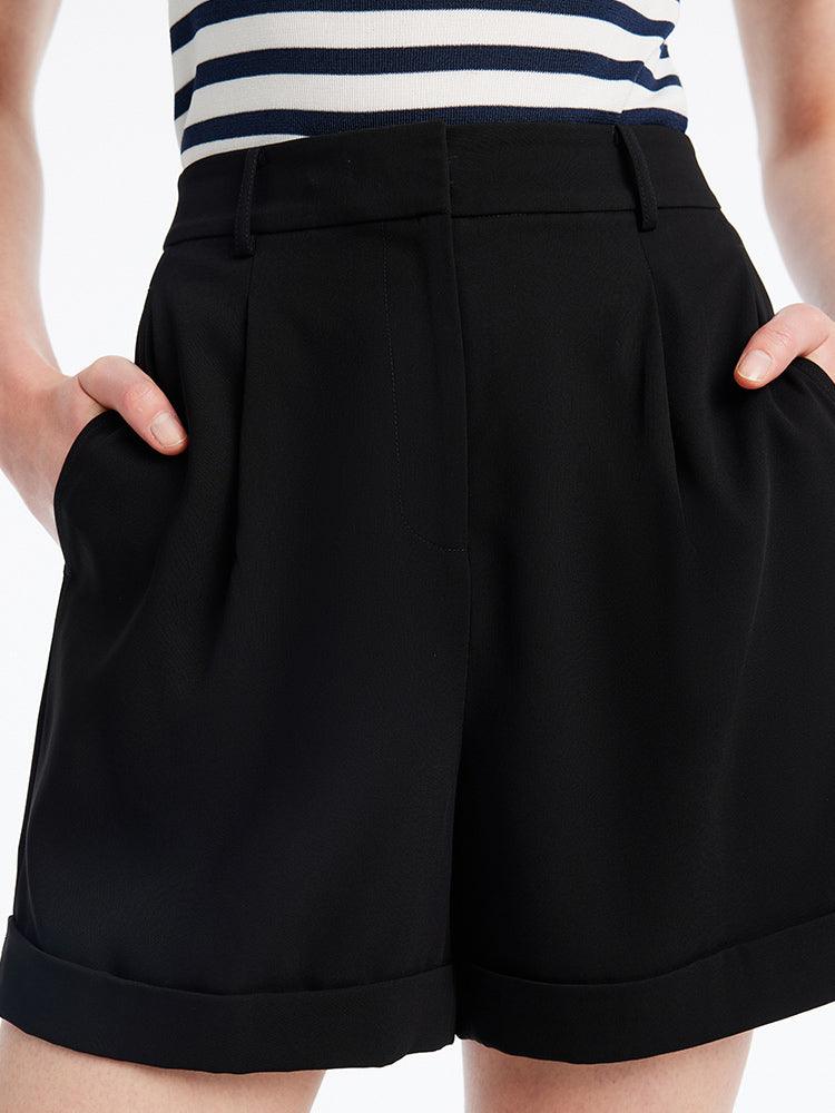 Black Oversized A-Shape Shorts GOELIA