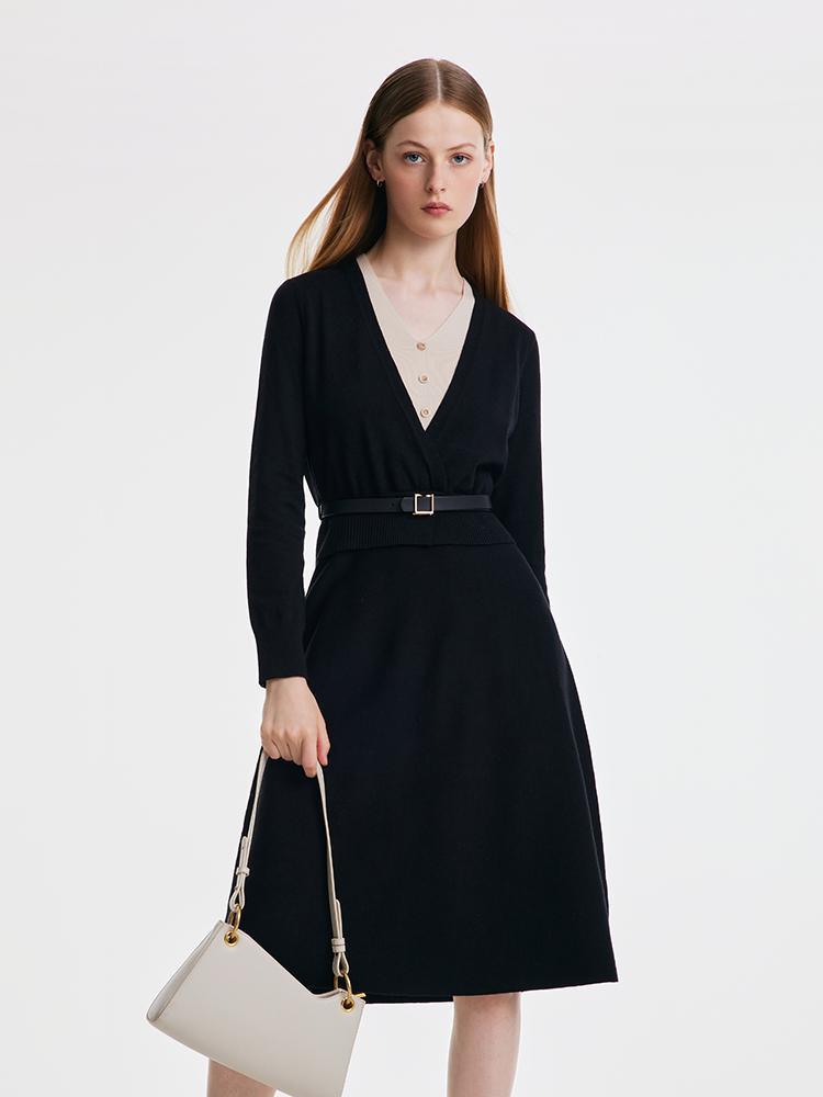 Robe midi en tencel noire avec ceinture en cuir 